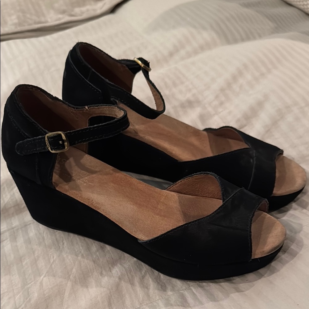 TOMS Black Suede Wedge Sandals